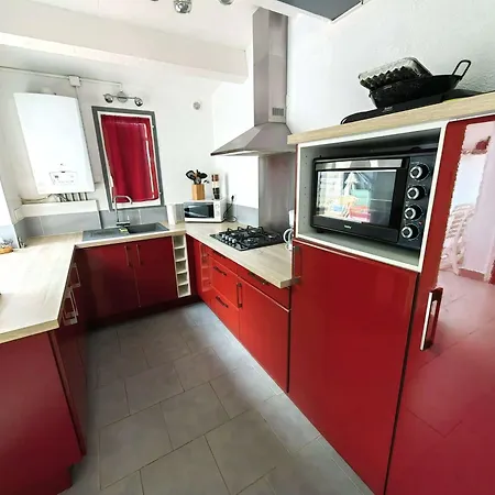 Mitoyenne Au Calme Avec Parking Et Piscine Commune - Fr-1-607-126 אגדה