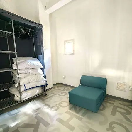 Mitoyenne Au Calme Avec Parking Et Piscine Commune - Fr-1-607-126 别墅 *