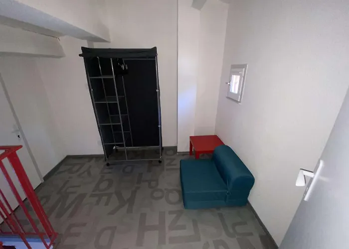 Mitoyenne Au Calme Avec Parking Et Piscine Commune - Fr-1-607-126 וילה אגדה