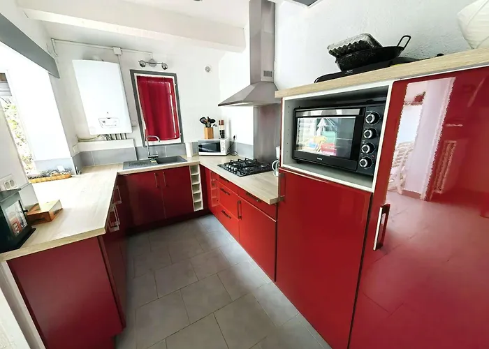 Mitoyenne Au Calme Avec Parking Et Piscine Commune - Fr-1-607-126 אגדה