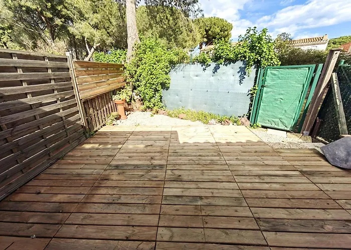 וילה Mitoyenne Au Calme Avec Parking Et Piscine Commune - Fr-1-607-126 אגדה